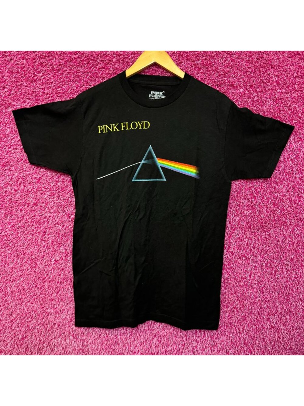 Pink Floyd Dark Side of the Moon Album Cover Art Rock Tee M